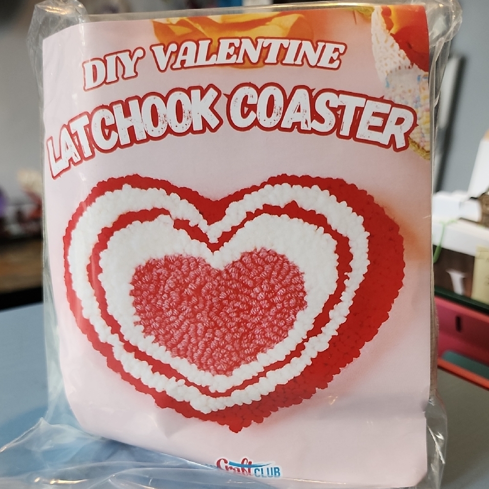 DIY Valentine Latchook Coaster Kit - Red and White